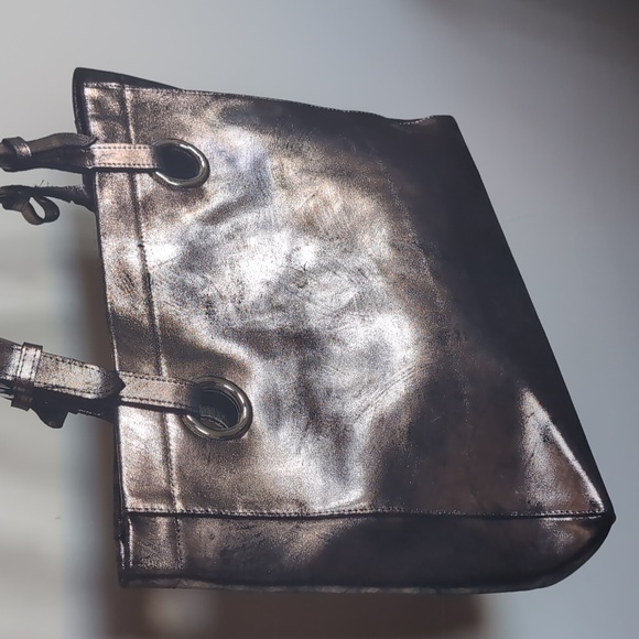 COFI- Erin Printed Metallic XL Leather Tote NWOT - Picture 13 of 17